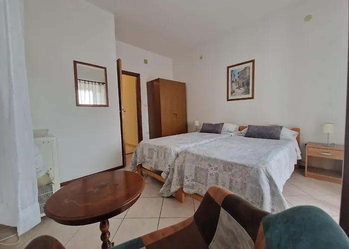 Old Town - Ap2 Homestay szállás *